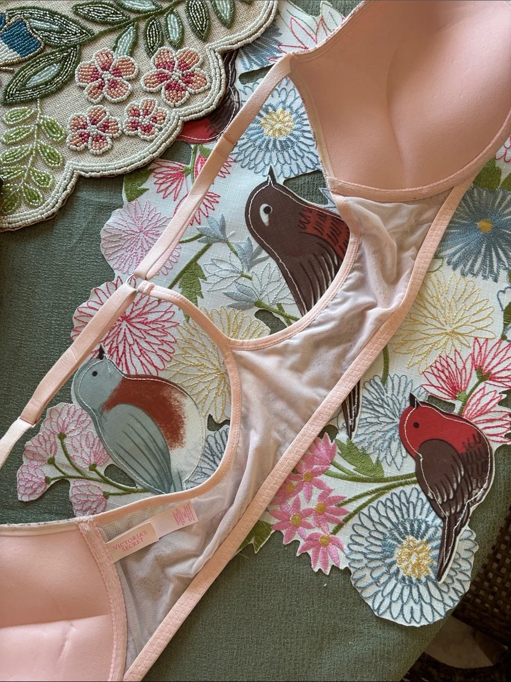 Victoria's Secret Pink & Gray Lace Front-Close Racerback Bombshell Push-Up Bra